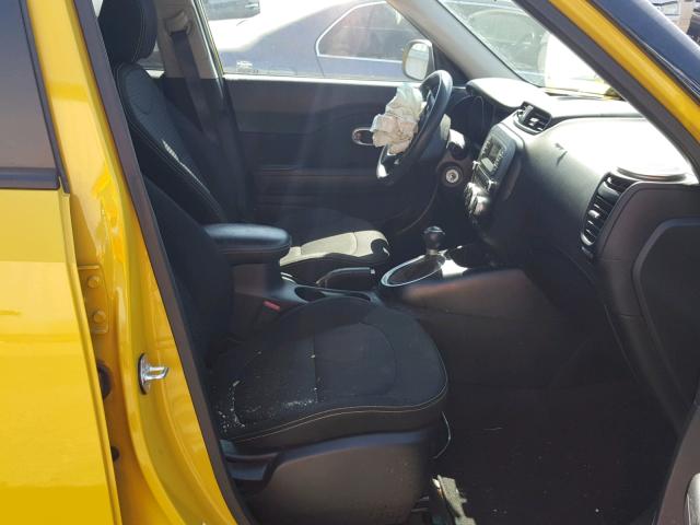 KNDJP3A52E7004920 - 2014 KIA SOUL + YELLOW photo 5