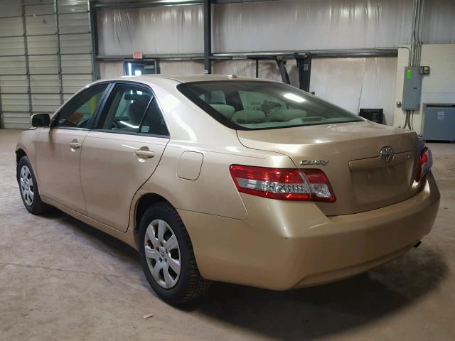 4T1BF3EK6BU139401 - 2011 TOYOTA CAMRY BASE GOLD photo 3