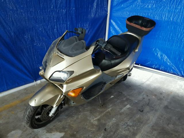 JH2MF06162K010241 - 2002 HONDA NSS250 GOLD photo 2