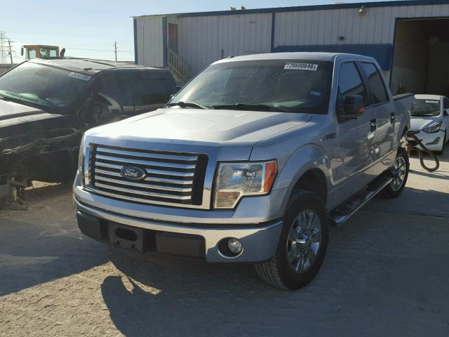 1FTFW1CFXBFD10056 - 2011 FORD F150 SUPER SILVER photo 2