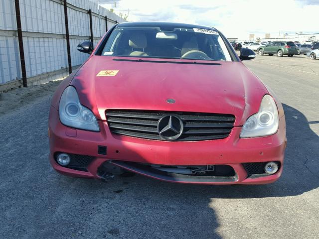 WDDDJ72X08A136612 - 2008 MERCEDES-BENZ CLS 550 RED photo 9