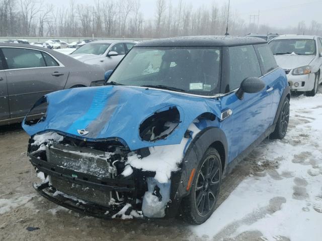 WMWSU3C54CT542496 - 2012 MINI COOPER BLUE photo 2