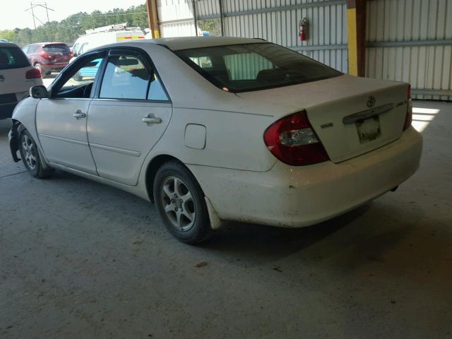 4T1BE32K92U036139 - 2002 TOYOTA CAMRY LE WHITE photo 3