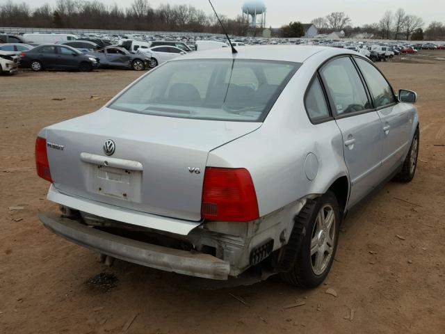 WVWBH63B41P012257 - 2001 VOLKSWAGEN PASSAT GLX 银色 照片 4