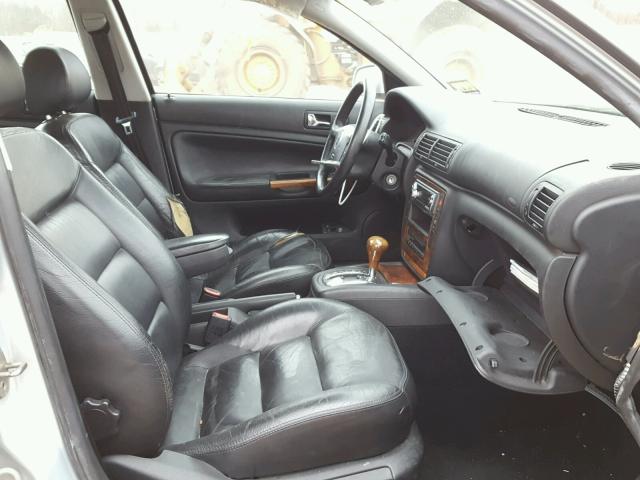 WVWBH63B41P012257 - 2001 VOLKSWAGEN PASSAT GLX 银色 照片 5