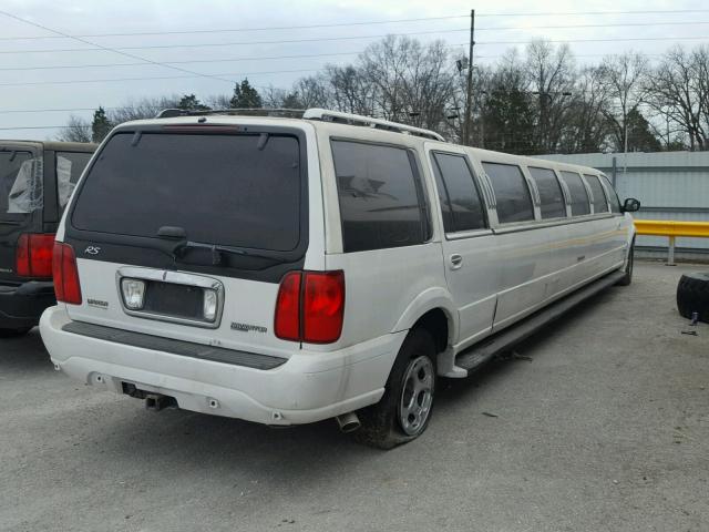 5LMEU27A4YLJ37272 - 2000 LINCOLN NAVIGATOR WHITE photo 4