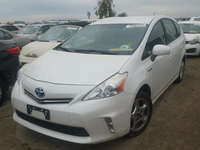 JTDZN3EU3D3217360 - 2013 TOYOTA PRIUS V WHITE photo 2