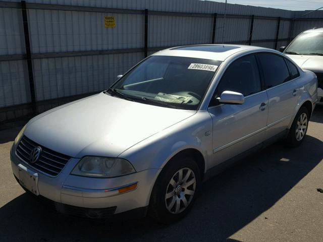 WVWPD63B32P342751 - 2002 VOLKSWAGEN PASSAT GLS SILVER photo 2