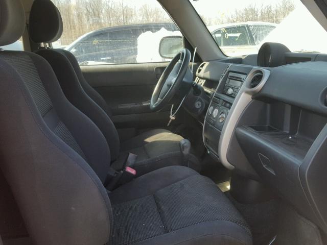 JTLKT324754020963 - 2005 TOYOTA SCION XB MAROON photo 5