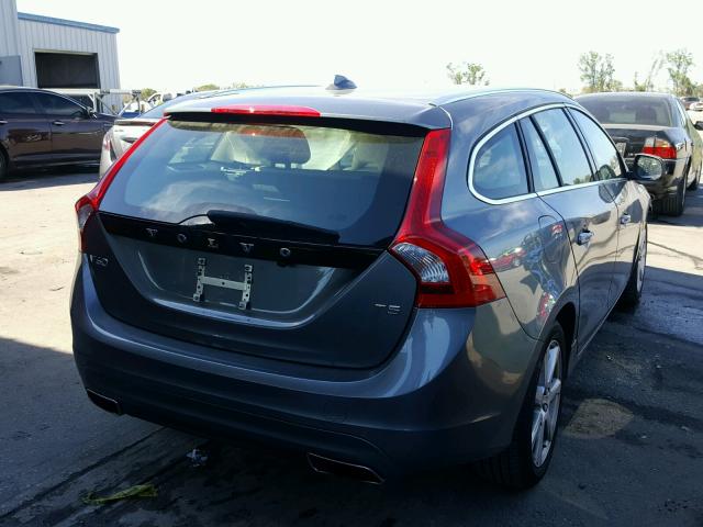 YV140MEK3H1372998 - 2017 VOLVO V60 T5 GRAY photo 4