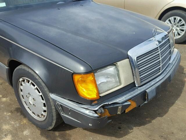 WDBEA28E8PC010443 - 1993 MERCEDES-BENZ 300 E 2.8 BLACK photo 9