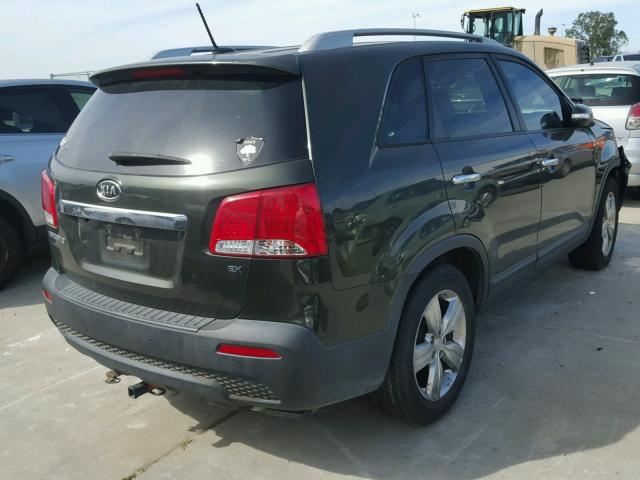 5XYKU3A64DG329530 - 2013 KIA SORENTO EX GREEN photo 4