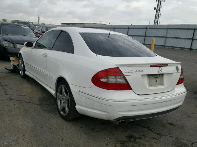 WDBTJ75J46F168152 - 2006 MERCEDES-BENZ CLK 500 WHITE photo 3