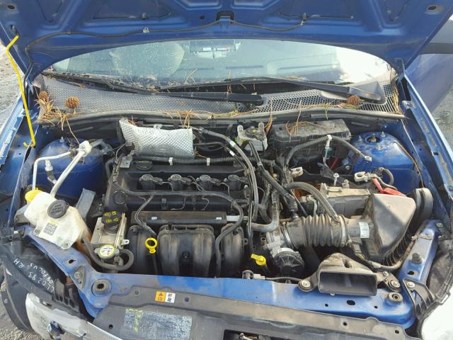 1FAHP3FNXAW214078 - 2010 FORD FOCUS SE BLUE photo 7