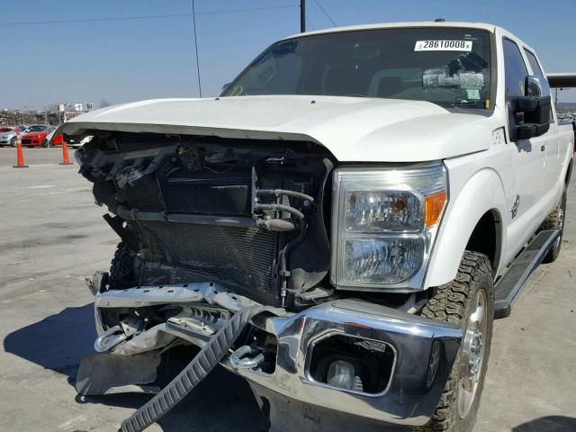 1FT7W2BT2BEB86100 - 2011 FORD F250 SUPER WHITE photo 2