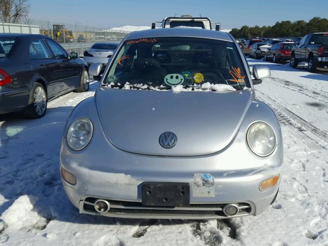 3VWCC21C1YM425919 - 2000 VOLKSWAGEN NEW BEETLE GRAY photo 9