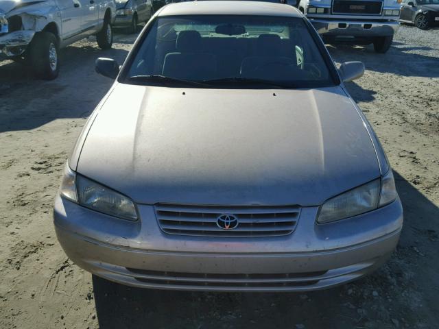 4T1BG22K4VU762483 - 1997 TOYOTA CAMRY CE BEIGE photo 9