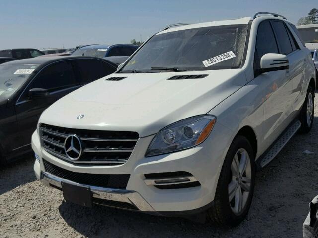 4JGDA5HB8DA250728 - 2013 MERCEDES-BENZ ML 350 4MA WHITE photo 2