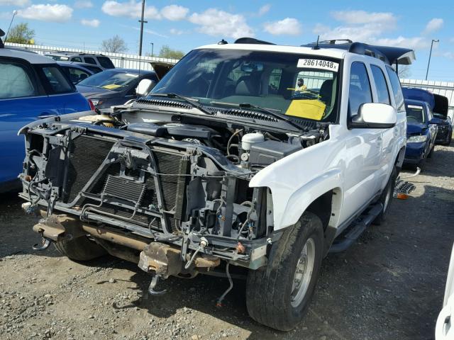 1GNEK13TX3R296874 - 2003 CHEVROLET TAHOE K150 WHITE photo 2