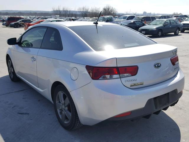 KNAFU6A20A5272499 - 2010 KIA FORTE EX SILVER photo 3