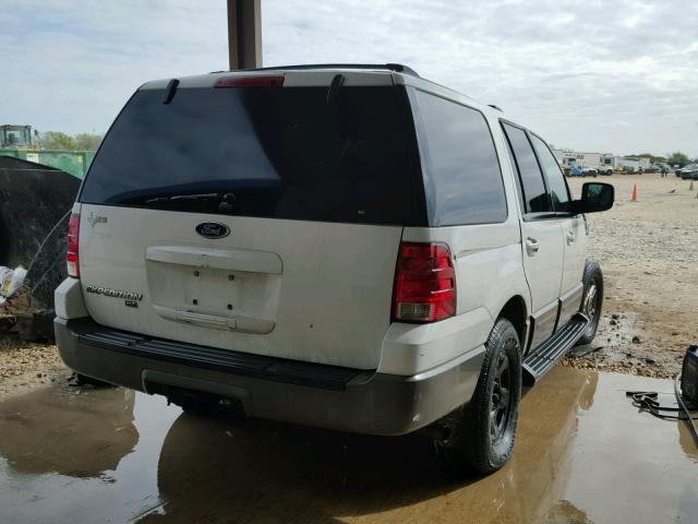 1FMRU15W93LA96093 - 2003 FORD EXPEDITION WHITE photo 4