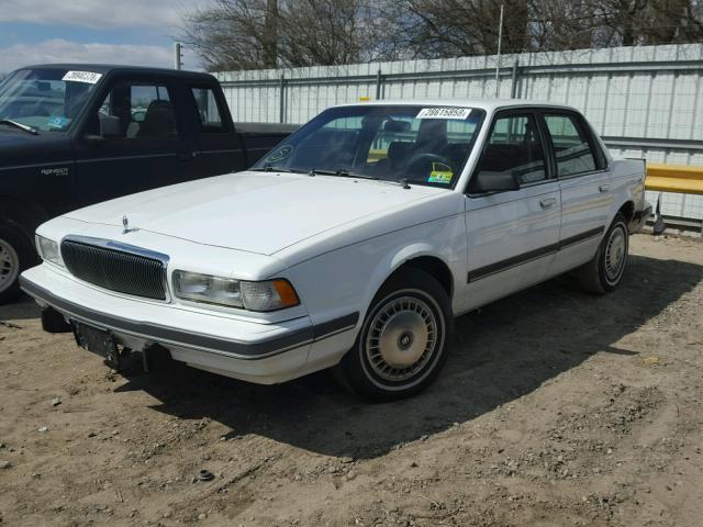 1G4AG55M5T6427812 - 1996 BUICK CENTURY SP WHITE photo 2