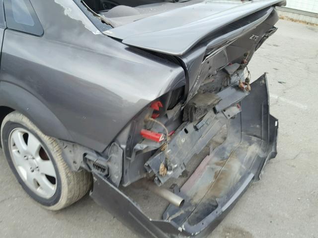 1FAHP38302W149965 - 2002 FORD FOCUS ZTS GRAY photo 9