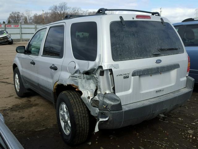 1FMYU931X3KA12340 - 2003 FORD ESCAPE XLT SILVER photo 3