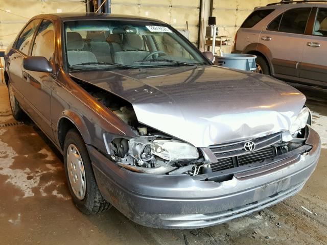 4T1BG22K9WU307050 - 1998 TOYOTA CAMRY CE GRAY photo 1