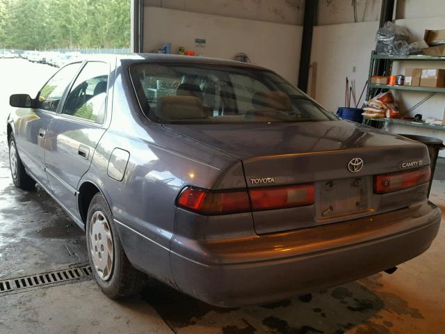 4T1BG22K9WU307050 - 1998 TOYOTA CAMRY CE GRAY photo 3