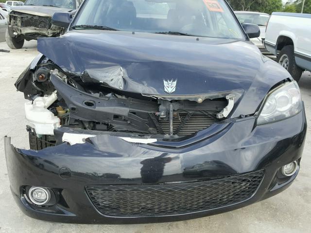 JM1BK344161458764 - 2006 MAZDA 3 HATCHBAC BLACK photo 9