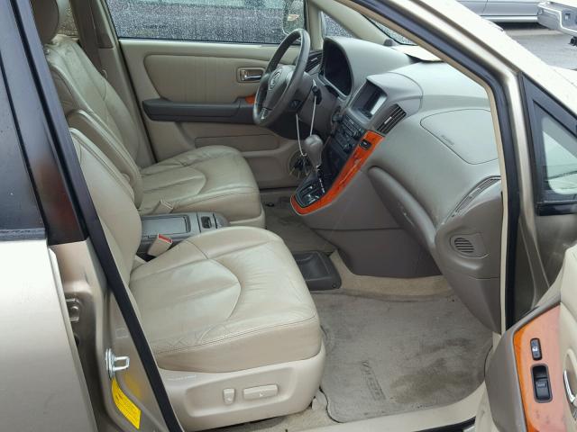 JTJGF10U420130854 - 2002 LEXUS ES 300 TAN photo 5