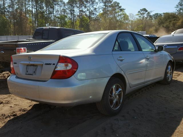 4T1BE32K24U845646 - 2004 TOYOTA CAMRY LE SILVER photo 4