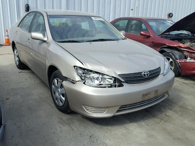 4T1BE32K04U881786 - 2004 TOYOTA CAMRY LE GOLD photo 1