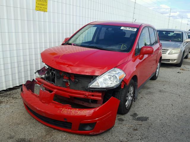 3N1BC13E97L367010 - 2007 NISSAN VERSA S RED photo 2