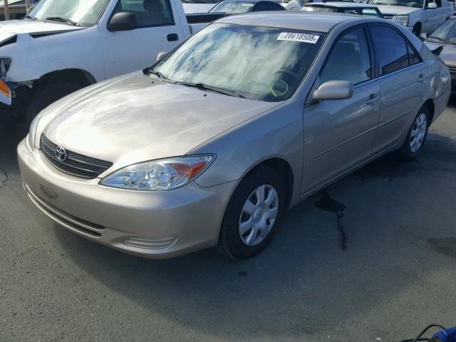 4T1BE32K43U643003 - 2003 TOYOTA CAMRY LE BEIGE photo 2