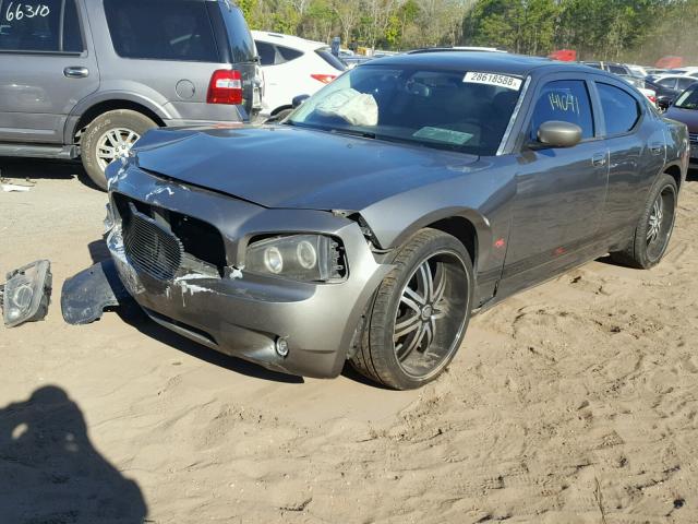 2B3LA53H88H128052 - 2008 DODGE CHARGER R/ GRAY photo 2