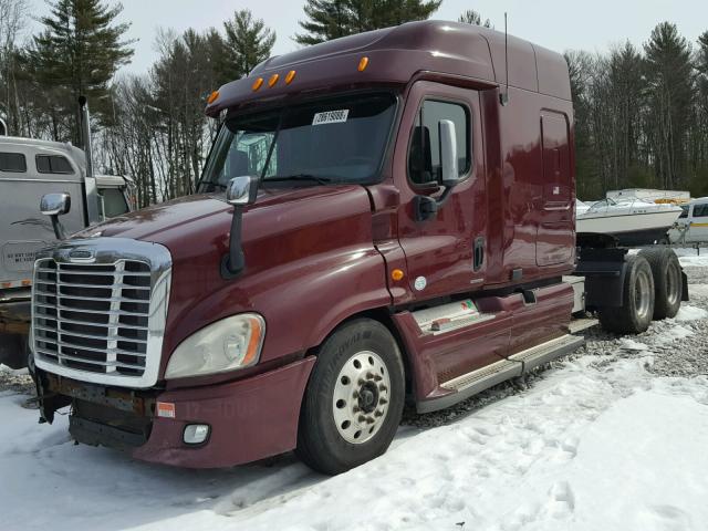 1FUJGLDR3ALAK8817 - 2010 FREIGHTLINER CASCADIA 1 RED photo 2