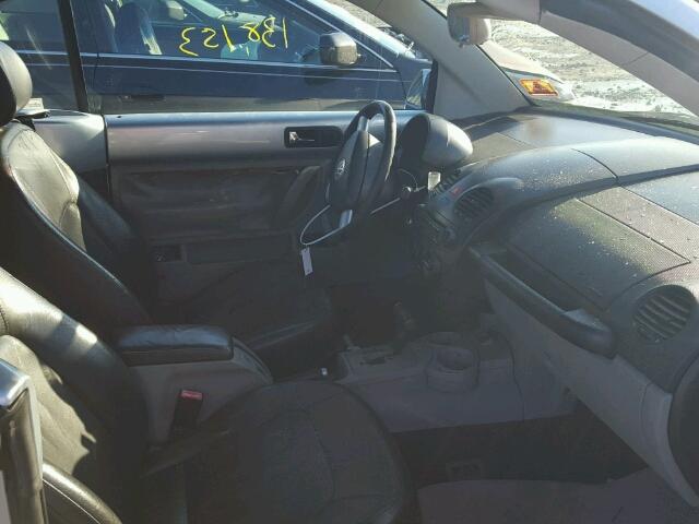 3VWCD31Y54M342017 - 2004 VOLKSWAGEN NEW BEETLE 蓝色 照片 5