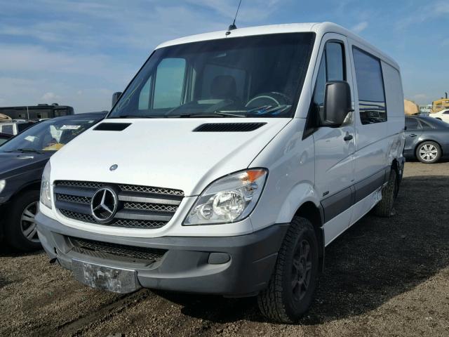 WD4PE7CC2D5746639 - 2013 MERCEDES-BENZ SPRINTER 2 WHITE photo 2