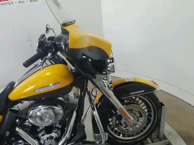 1HD1KEM15DB651955 - 2013 HARLEY-DAVIDSON FLHTK ELEC ყვითელი ფოტო 13