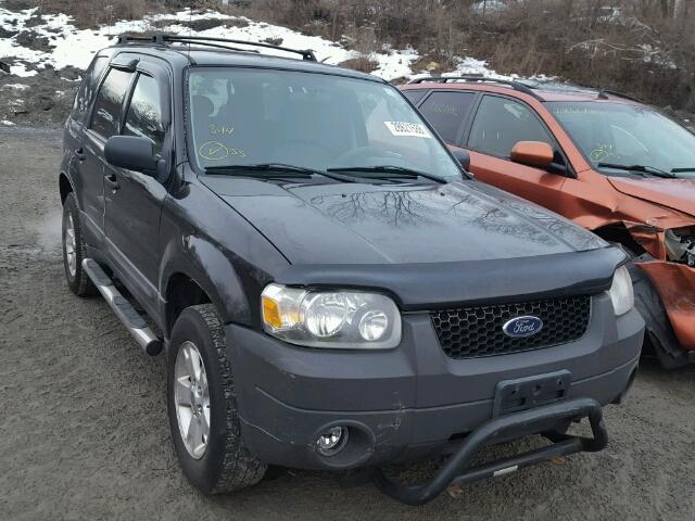 1FMCU93125KD84977 - 2005 FORD ESCAPE XLT BLACK photo 1