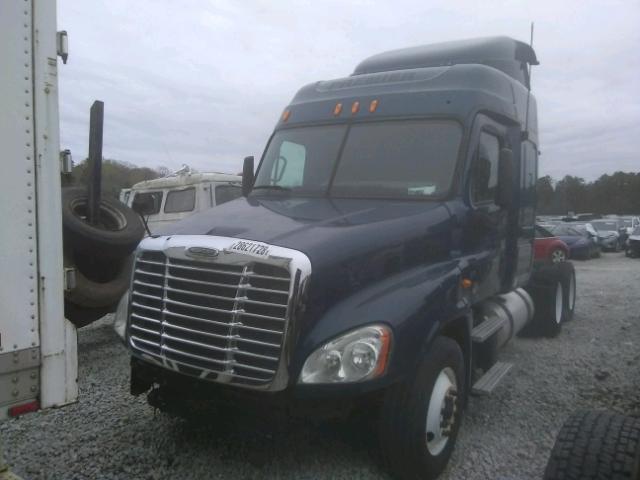 1FUJGLDRXCLAY4837 - 2012 FREIGHTLINER CASCADIA 1 BLUE photo 2