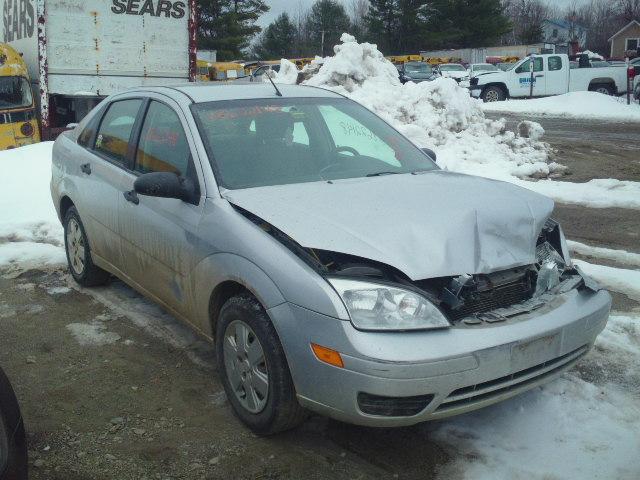 1FAFP34N07W179246 - 2007 FORD FOCUS ZX4 SILVER photo 1