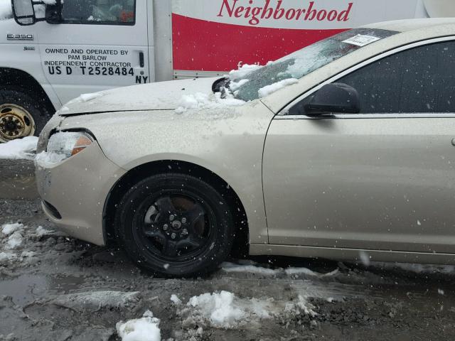 1G1ZA5EU3BF205611 - 2011 CHEVROLET MALIBU LS GOLD photo 9