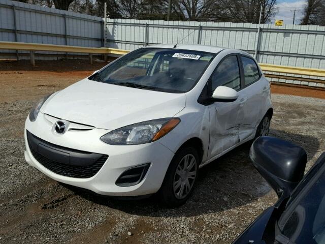 JM1DE1KY7E0177227 - 2014 MAZDA MAZDA2 SPO WHITE photo 2