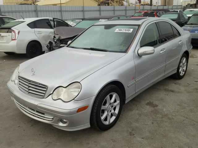 WDBRF54H97F858446 - 2007 MERCEDES-BENZ C 280 SILVER photo 2