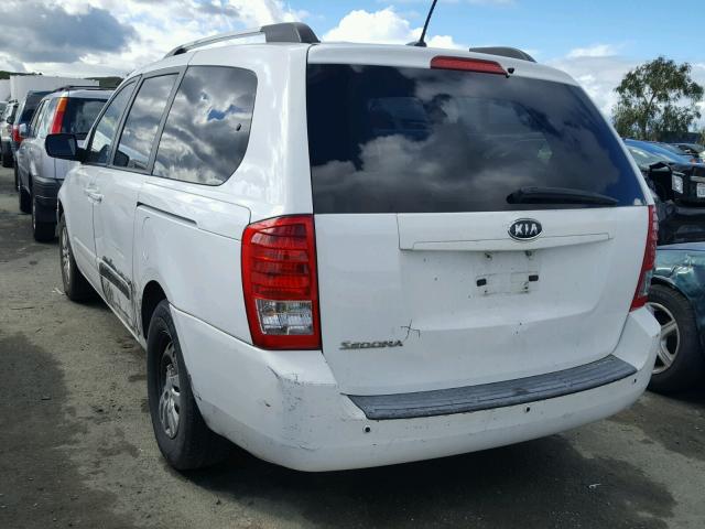 KNDMG4C72B6377782 - 2011 KIA SEDONA LX WHITE photo 3