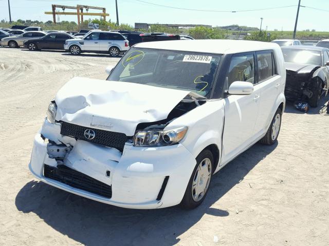 JTLZE4FE6A1102986 - 2010 TOYOTA SCION XB WHITE photo 2