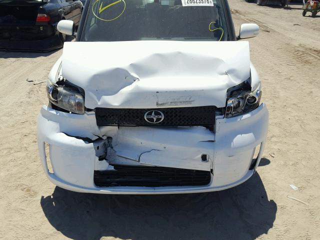 JTLZE4FE6A1102986 - 2010 TOYOTA SCION XB WHITE photo 9